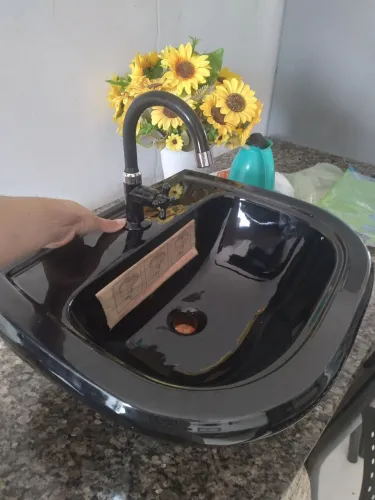 Vendo um lavatório de banheiro com coluna novo nunca usado
