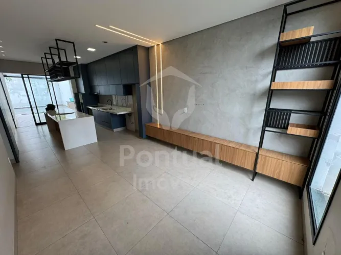 Casa com 3 dormitórios, 1 Suite para locação, Custodio Pereira, UBERLANDIA - MG