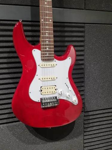 Guitarra Strinberg EGS266 Stratocaster *BLINDADA E MAIS