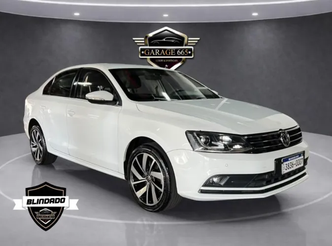 Volkswagen Jetta Highline 2.0 TSI 16V 4P Tiptronic 2017
