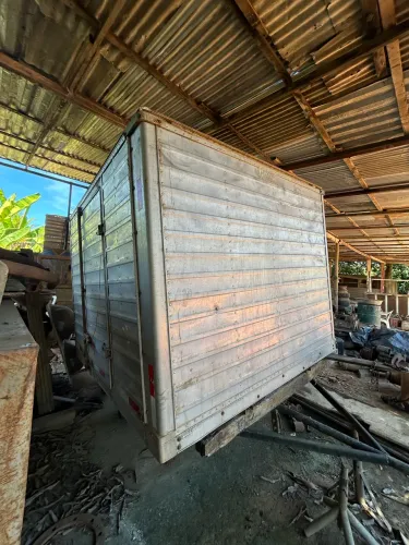 Baú F1000 Alumínio com Abertura Lateral - Reforçado e Espaçoso