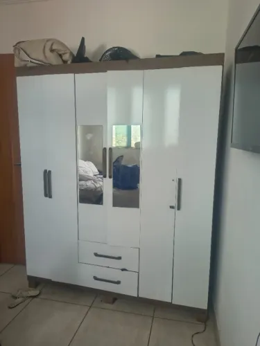 Guarda roupa casal