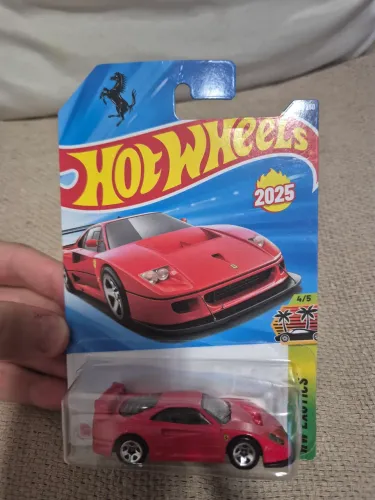 Ferrari hotwheels 