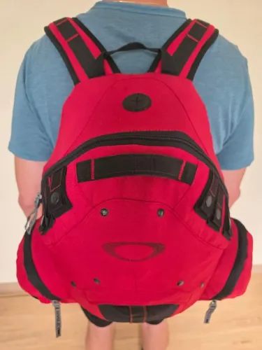 Mochila Oakley original - 30 litros Vermelha modelo vintage - importada dos EUA