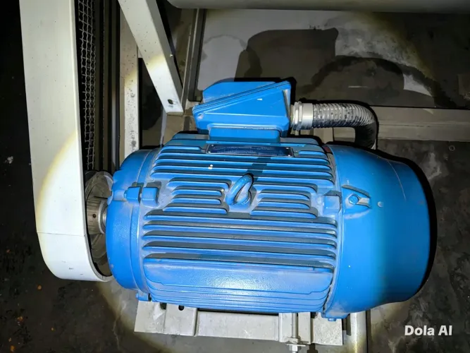 MOTOR WEG W22 PLUS 25 CV 4 POLOS 220/380V