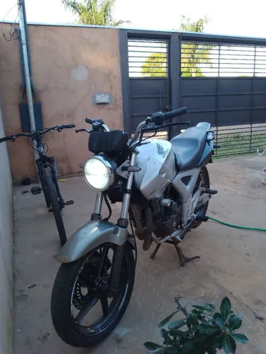 Twister CBX 250