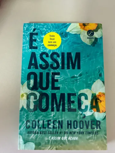 Livro É Assim que Começa - Colleen Hoover | Excelente Estado ? R$ 45