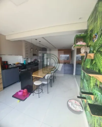 Apartamento com Varanda gourmet á venda na Vila Yara...