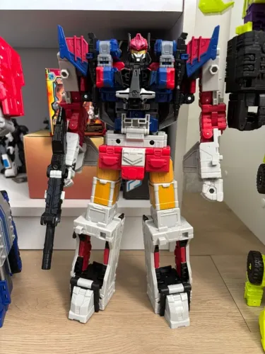 TRANSFORMERS AGE OF THE PRIMES NEXUS PRIME C/ CORPO DE COMBINER 500