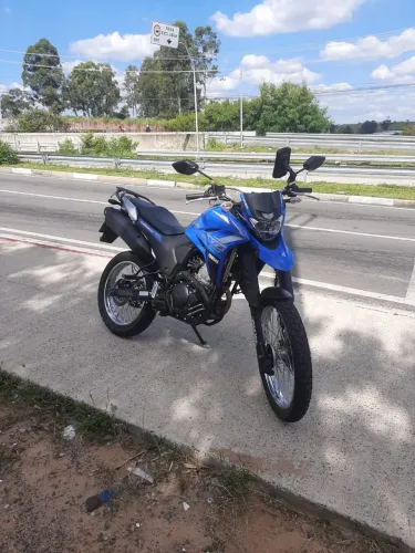 Vendo Lander 2021 Novíssima.