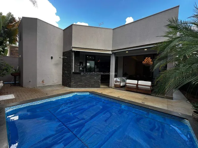 Casa à Venda no Damha II.