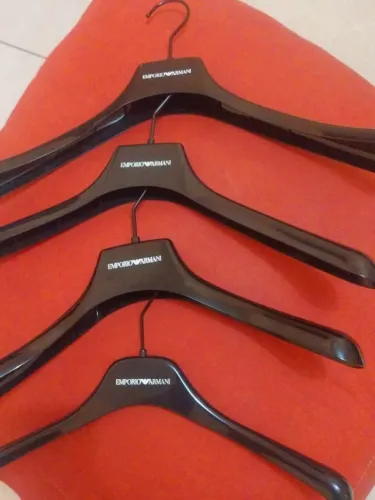 4 cabides empório armani original