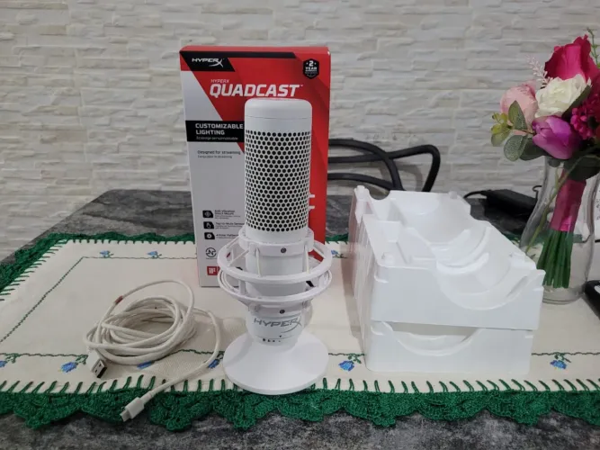 HyperX QuadCast S RGB Branco - Excelente Estado, Funcionando Perfeitamente