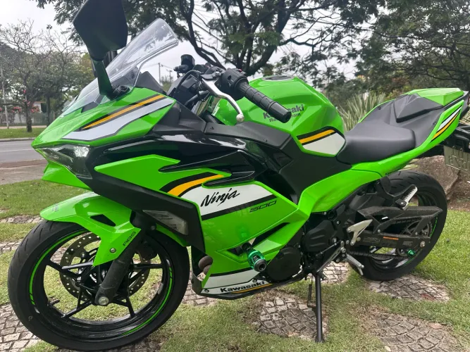 Kawasaki ninja 500 SE