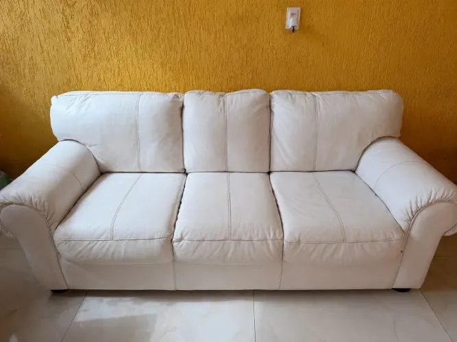 Sofás de Couro Legítimo 3 e 2 Lugares - Conjunto