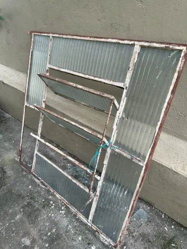 VIDRO E BASCULANTE