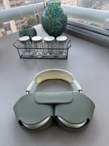 Apple AirPods Max Original ? Conector Lightning