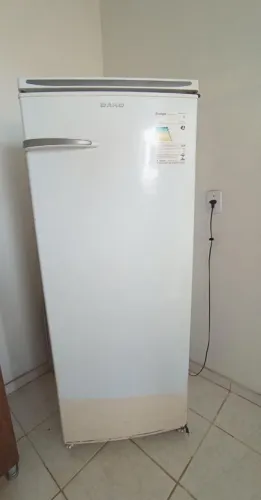 Geladeira a venda