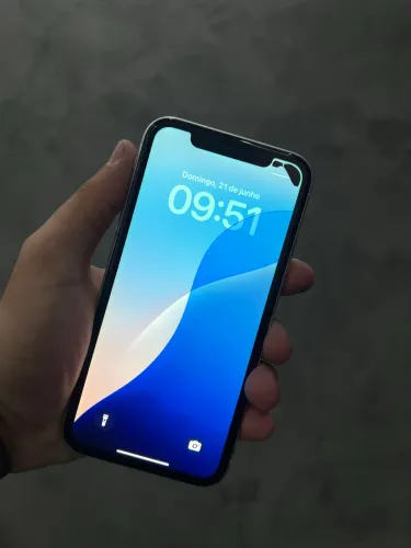 iPhone XR - 64GB 