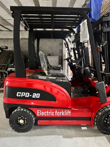 Empilhadeira elétrica 2 ton