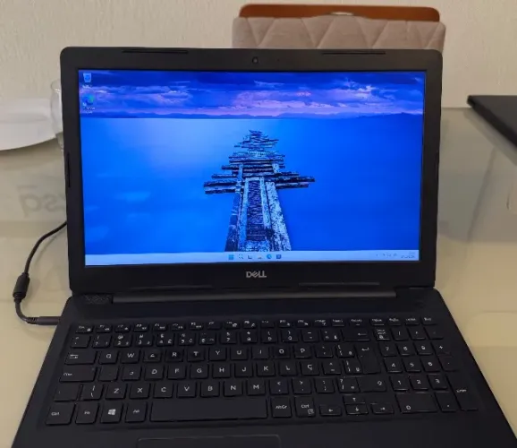 Notebook Dell Vostro 3583 | Intel i5 de 8a. | 8Gb Ram | SSD 240Gb