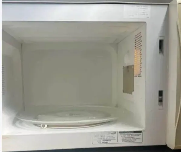 Vende-se Microondas
