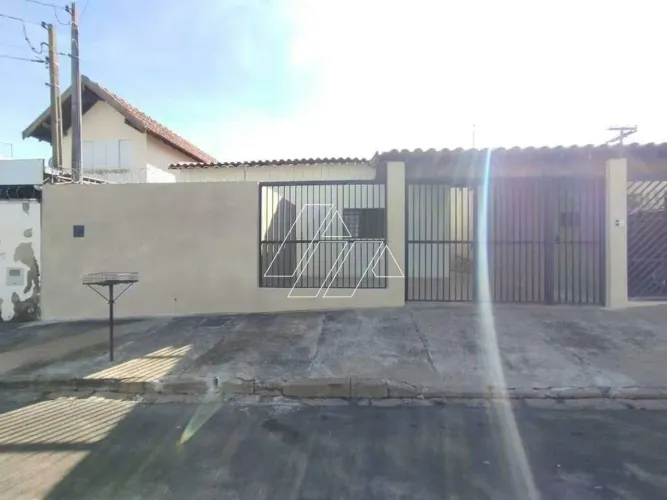Casa Prática de 2 Dormitórios com Ar-Condicionado no Jardim Paulista Garça/SP