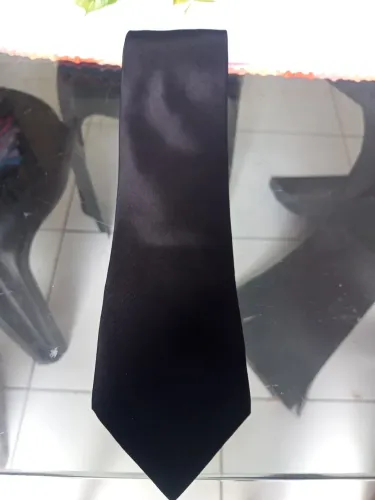 gravata preta