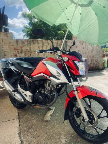 CG titan 160 2023 pra vender ou trocar em carro do meu interesse 