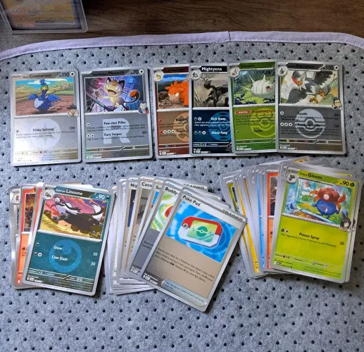 Lote 80 Cartas Pokémon em Inglês - Set Heróis Excelsos (Com Holos + Treinadores)