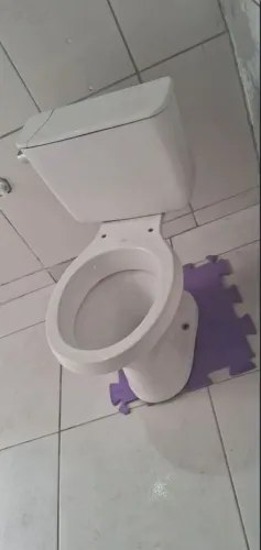 Vaso sanitário branco