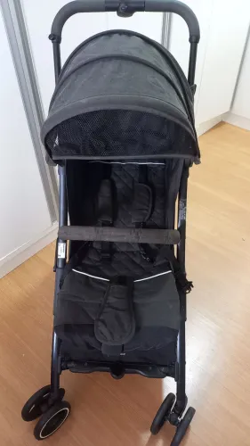 Carrinho Burigotto It Black (cabe em bagageiro de avião)