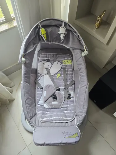 Cadeira de bebê de balanço automático 