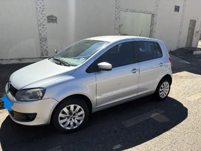 Volkswagen Fox 1.6 MI Total Flex 8V 5P 2013