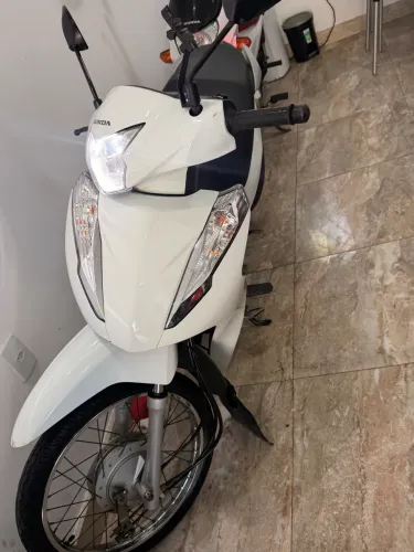 Biz 2023 MUITO NOVA!