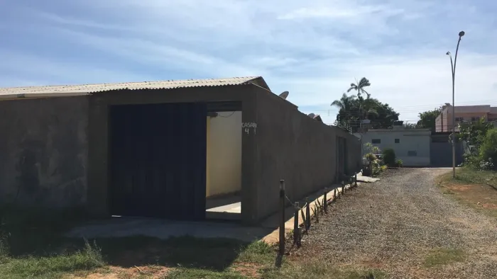 Casa para locação na Quadra 09, Conjunto C, Sobradinho/DF.