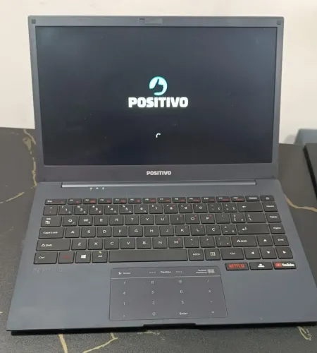 Netbook positivo
