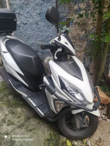 Vendo Honda elite 125 10.000