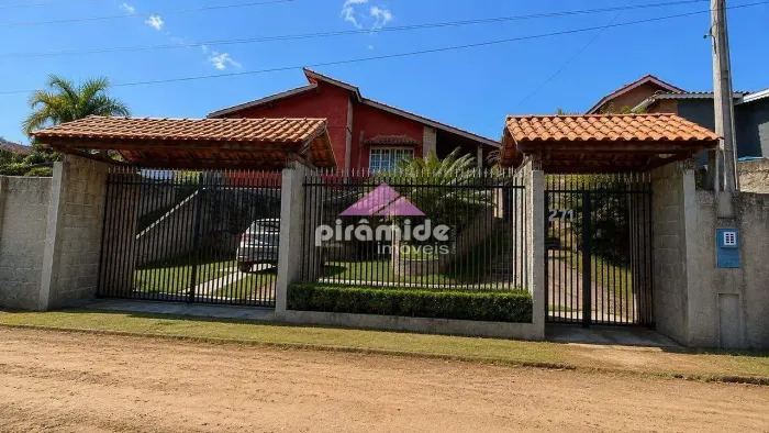 Casa à venda, no Bairro Lambari, Guararema, SP