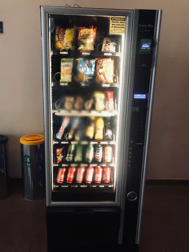 Vending machine /máquina de snacks