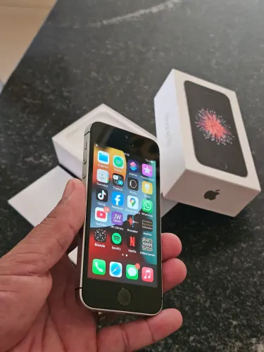 IPhone SE 1° geração 128gb