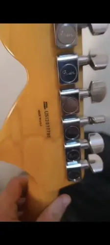 Guitarra original fender stratocaster americana 2012 com case de luxo fender 