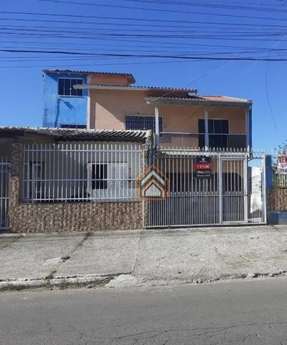 Fabio fontana imóveis e Doce Lar imóveis. oferece. Sobrado com 4 quartos , sala cozinha, e