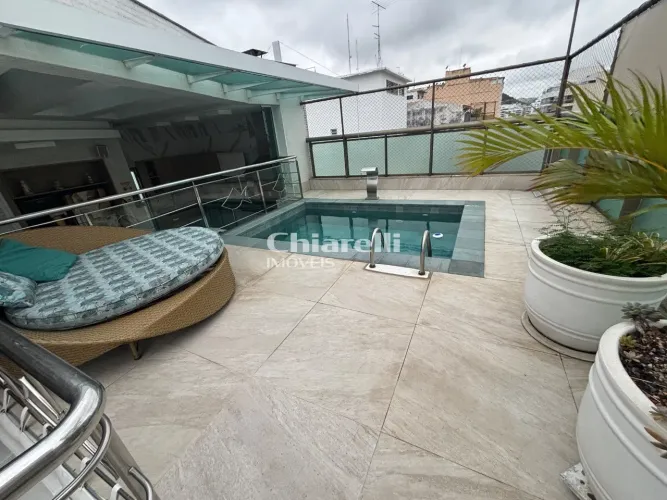Raridade em Icaraí: cobertura linear aprox. 480m2 3 suítes salão 100m2 piscina sauna churr