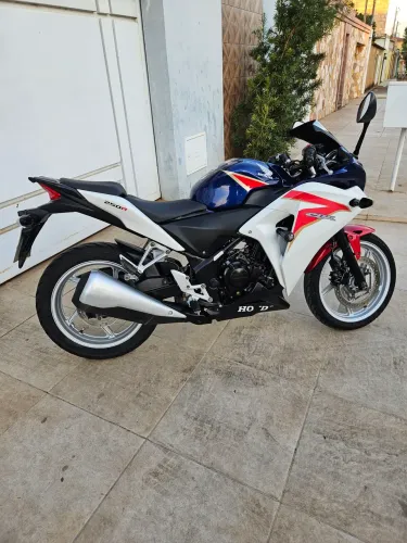 CBR250R
