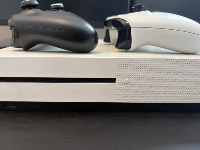 Xbox One S 1TB