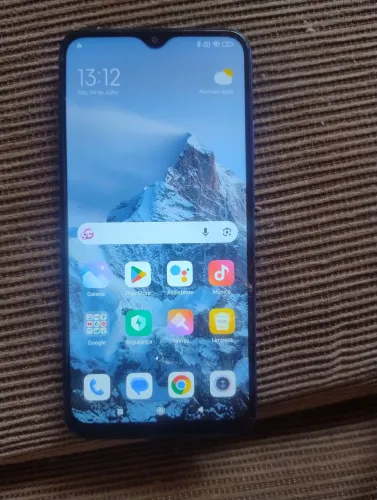 Smartphone Redmi 9 Xiaomi 32GB Roxo - Perfeito Estado