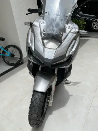 HONDA ADV 2023 APENAS 9.000 km rodados moto de garagem 
