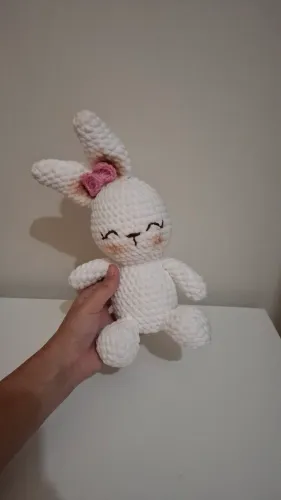 Amigurumi coelha - crochê