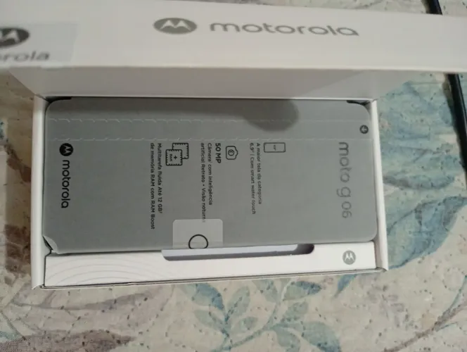 Vendo MOTO G06 NOVO